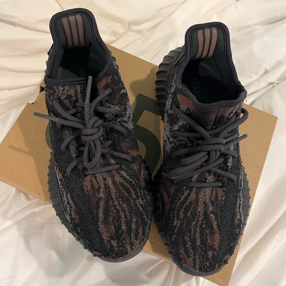 Yeezy Boost Sneakers